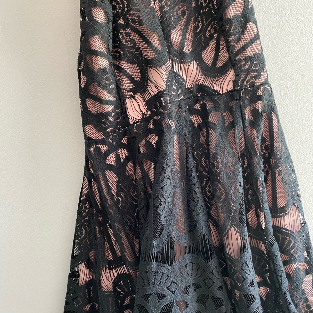 NWT URBAN OUTFITTERS Glamorous black nude illusion lace dress small new with tag - Picture 5 of 8